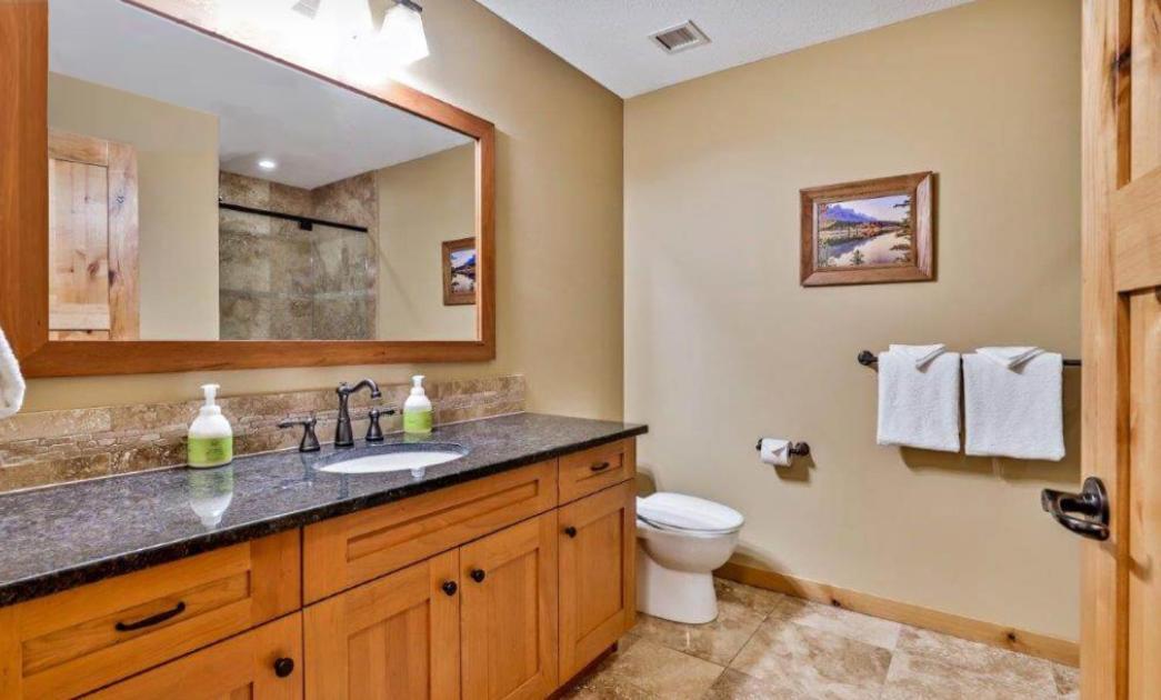 Luxurious Rundle Cliffs Lodge In Spring Creek Canmore Dış mekan fotoğraf